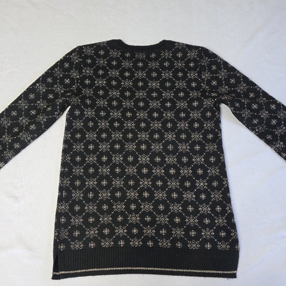 LIZ CLAIBORNE Womens Small Snowflake Sweater Pullover Black Metallic Gold - Picture 10 of 10